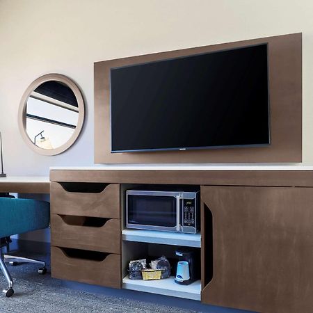 Hampton Inn & Suites Pittsburgh Downtown Экстерьер фото