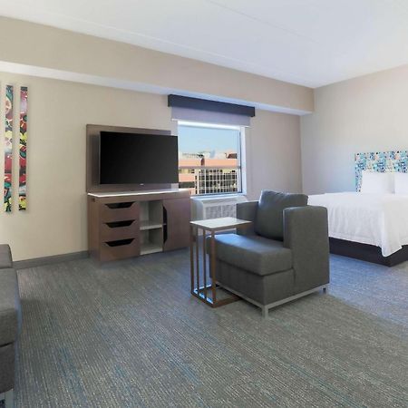 Hampton Inn & Suites Pittsburgh Downtown Экстерьер фото