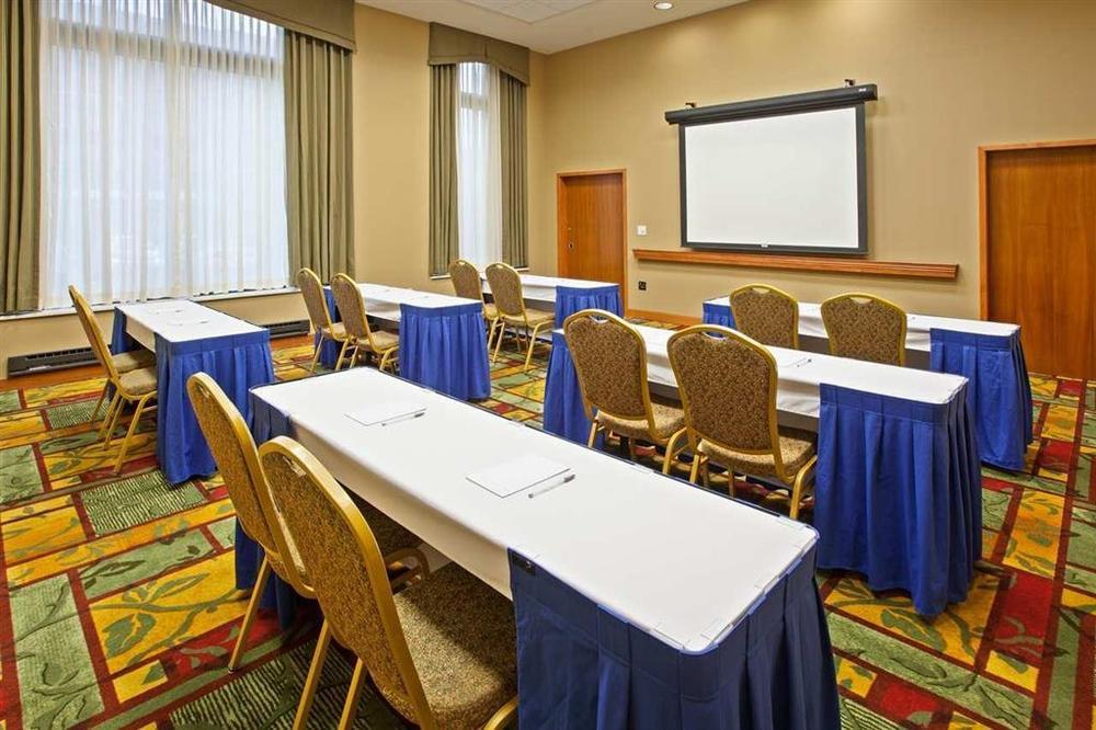Hampton Inn & Suites Pittsburgh Downtown Экстерьер фото