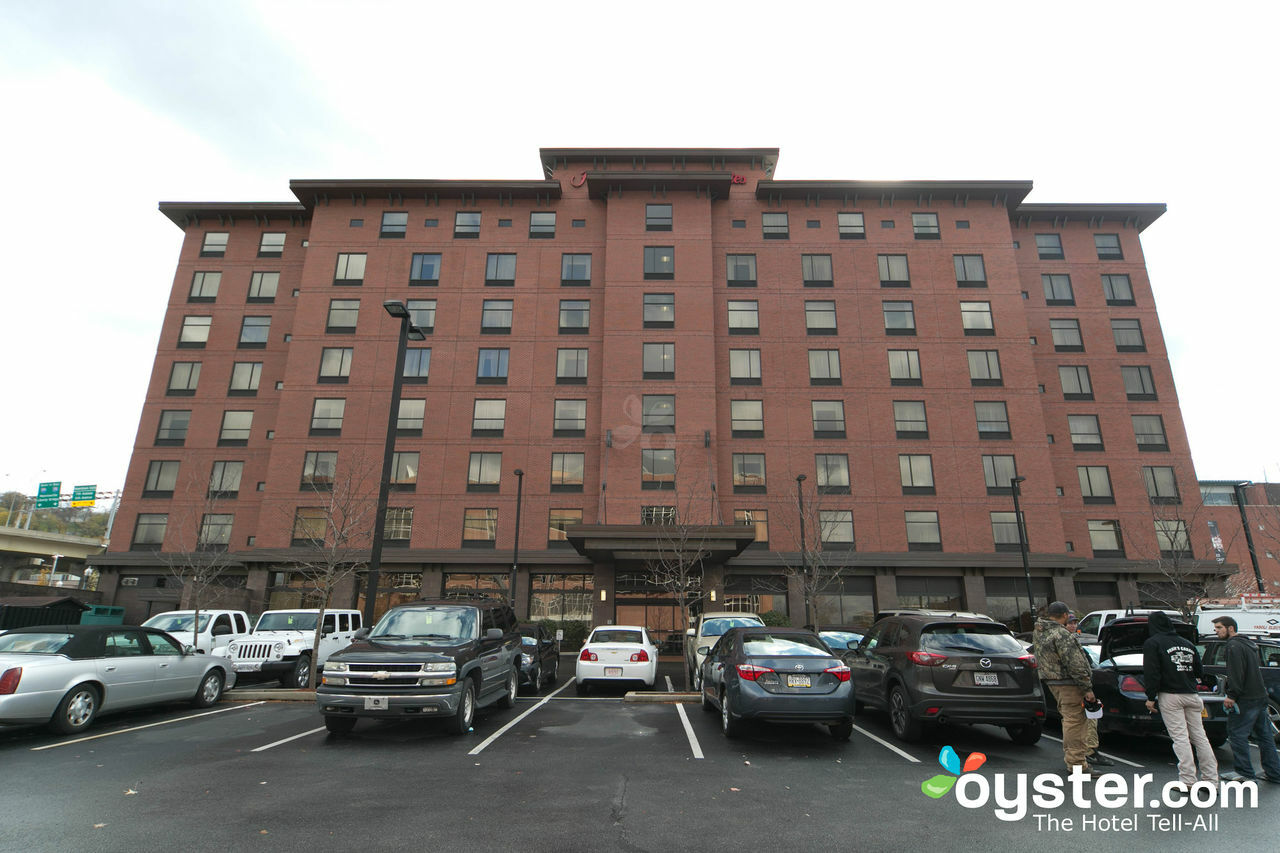 Hampton Inn & Suites Pittsburgh Downtown Экстерьер фото